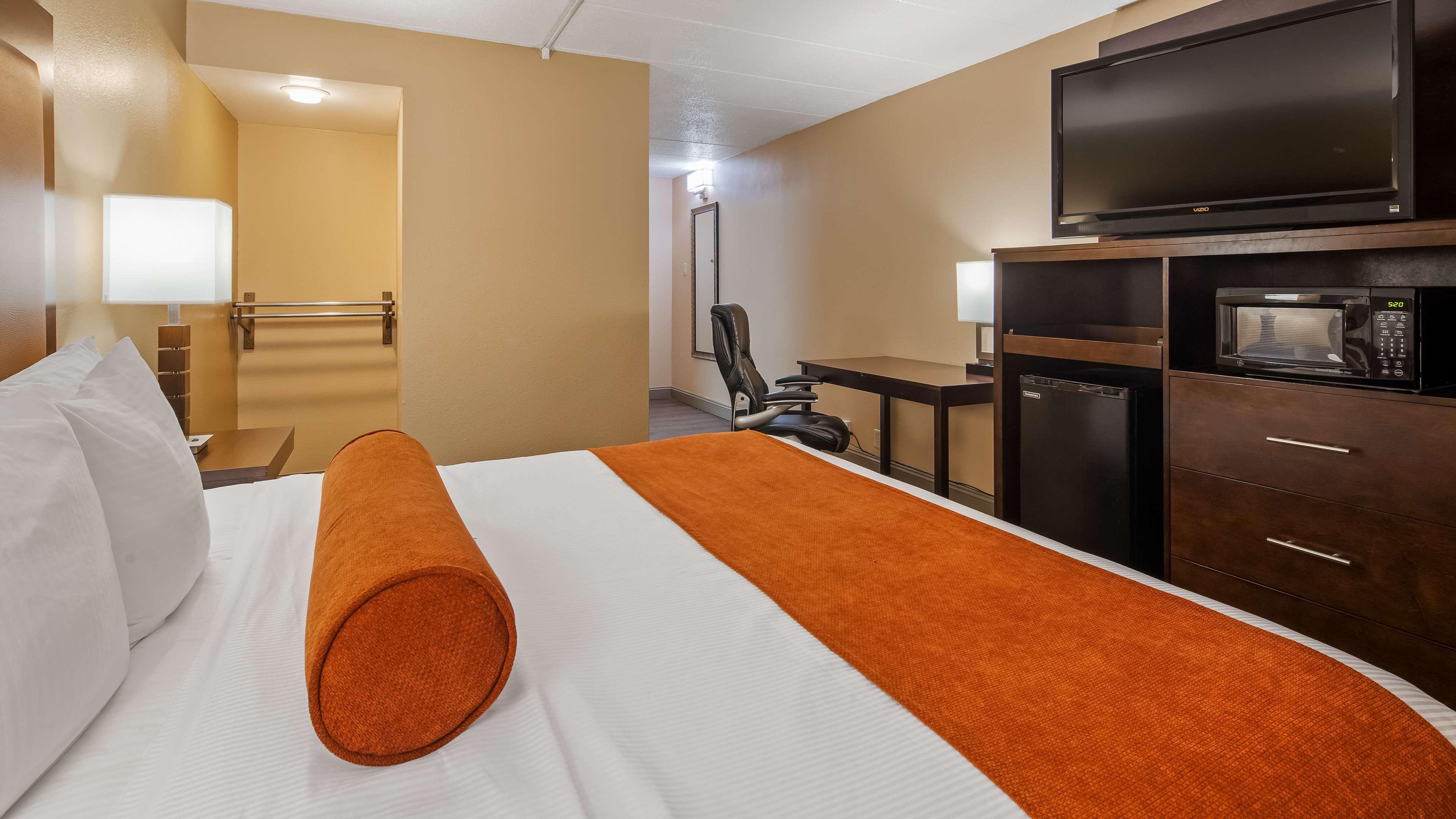เบสท์ เวสเทิร์น ครอสโร้ด ออฟ เดอะ บลัฟส์ Hotel เคาน์เซิลบลัฟส์ ภายนอก รูปภาพ
